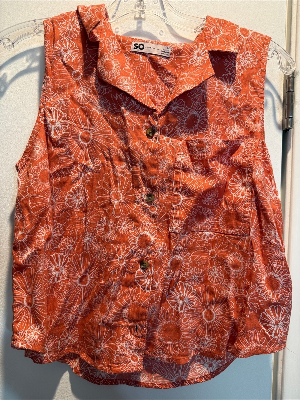 SO Orange Floral Sleeveless Button- Front cropped Shirt